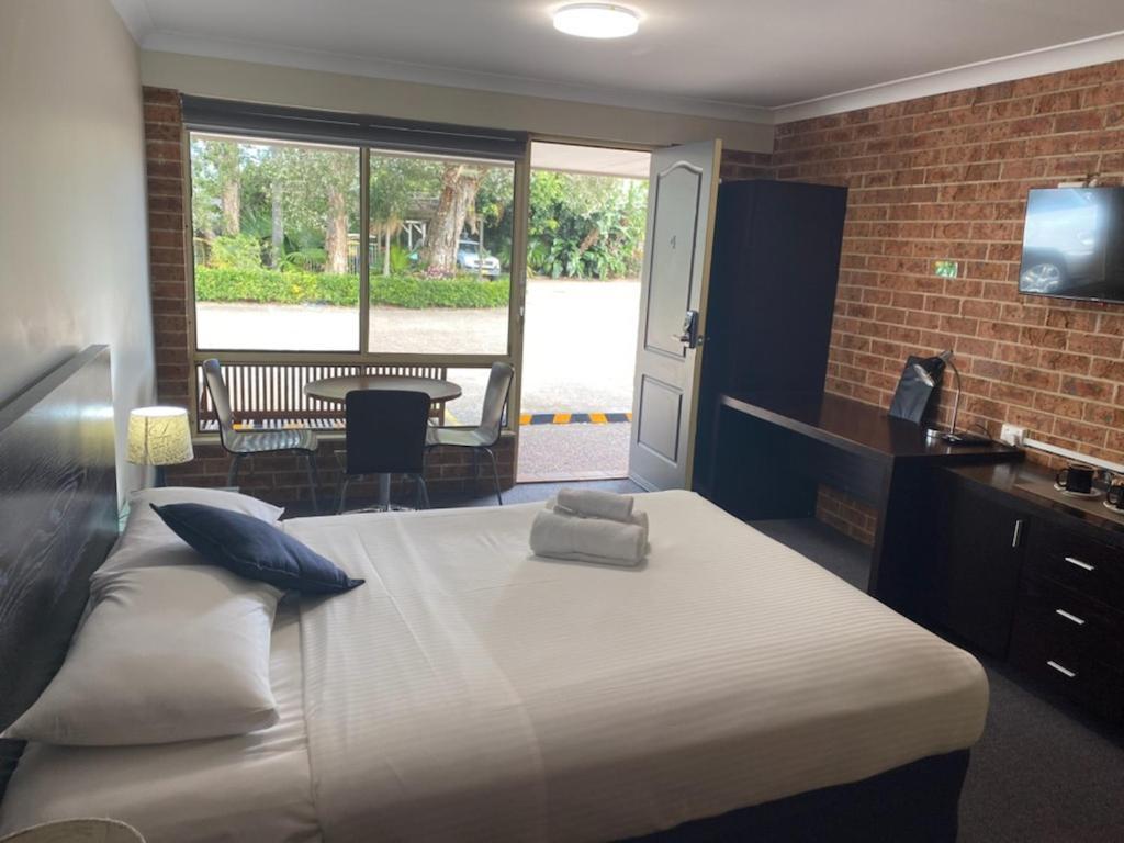 Lake Macquarie Motor Inn Belmont Buitenkant foto